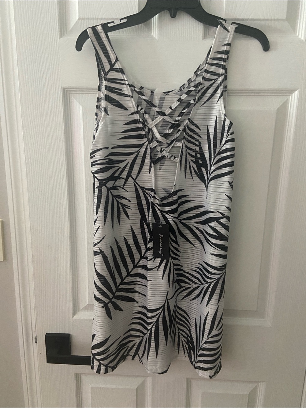 Tropical-Leaf Sleeveless Swim Coverup - Black & White